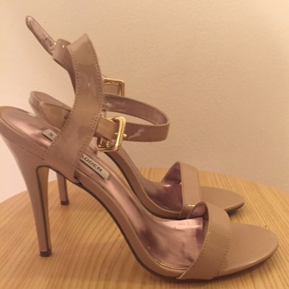 Steve Madden Nude Heels