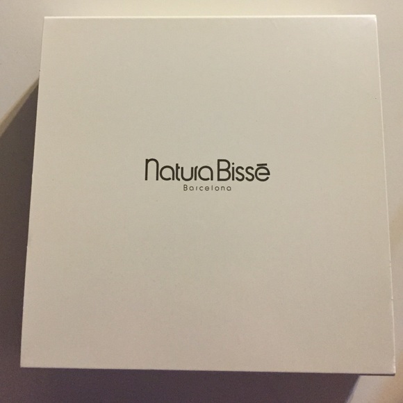 NuturaBissē Barcelona The Cure Collection