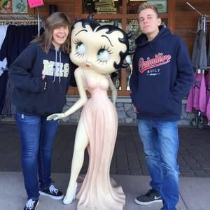 Meet your Posher, Jennifer