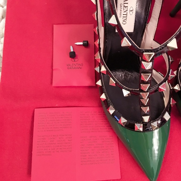 Valentino Shoes - 🎀SOLD ON TRADESY🎀Valentino Rockstud Patent Pump