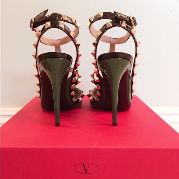 🎀SOLD ON TRADESY🎀Valentino Rockstud Patent Pump - Picture 4 of 4