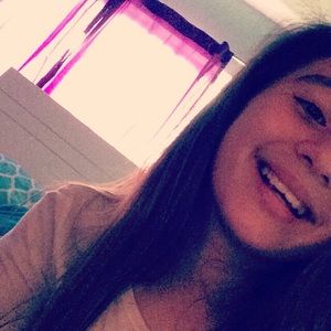 Meet your Posher, Valerie