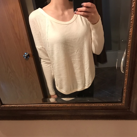 Ultra Soft Curved Hem Sweater Top - Picture 4 of 6