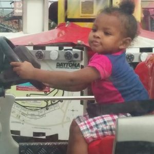 Meet your Posher, Fatima