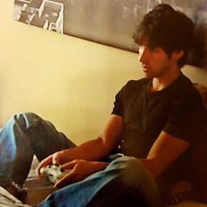 Meet your Posher, Ari