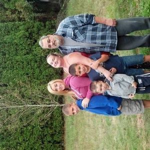 Meet your Posher, Casey