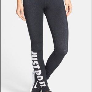Nike workout leggings 😊