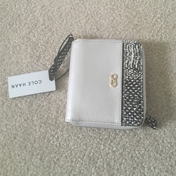 NWT Cole Haan Camlin small zip wallet