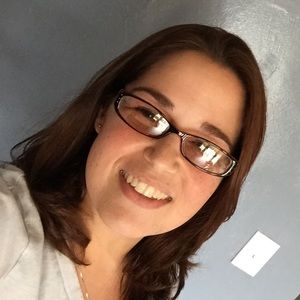 Meet your Posher, Maytee