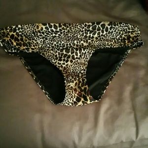 VS leopard print Bathing suit bottoms