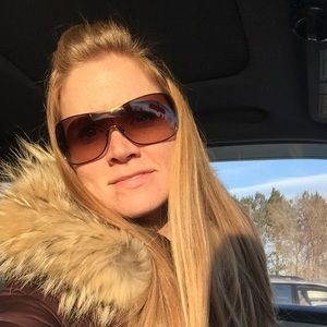 Meet your Posher, Alisha