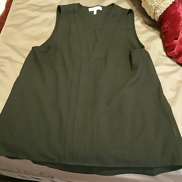 Black sleevless dress up or down shirt