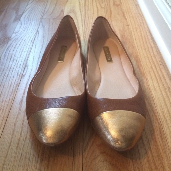 Vince Camuto Abruzzo Flat Bronze