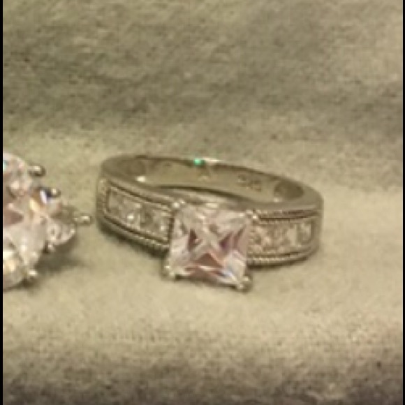 🚫❗️RESERVED: Ring for @calicocat6