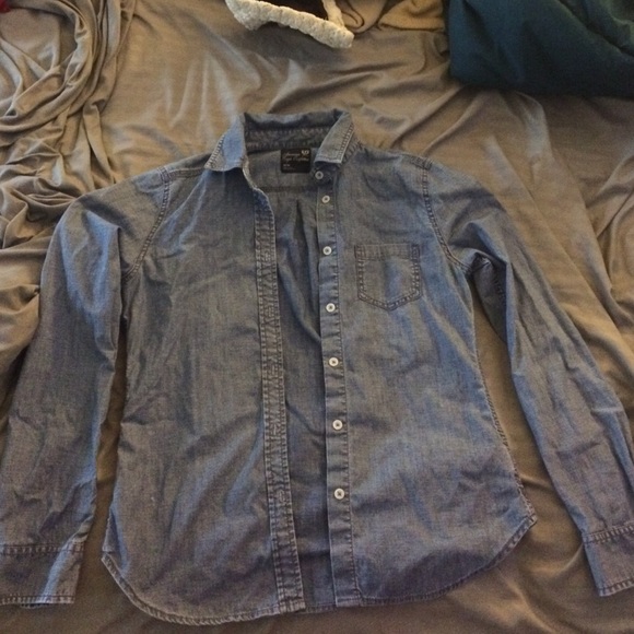 American Eagle Denim Shirt