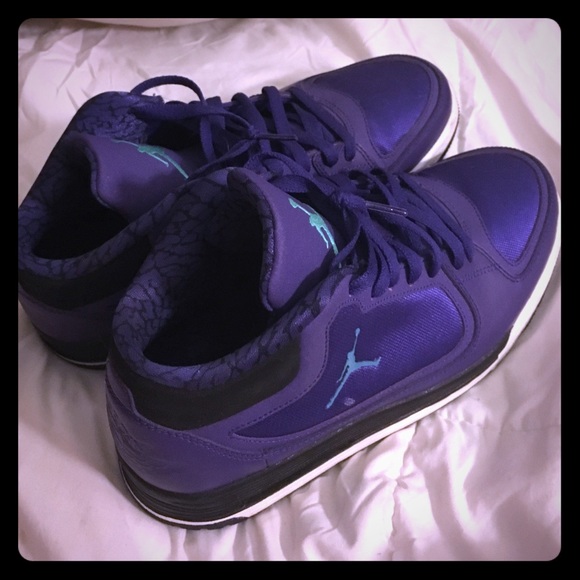 Men's size 8.5, purple authentic Jordan's
