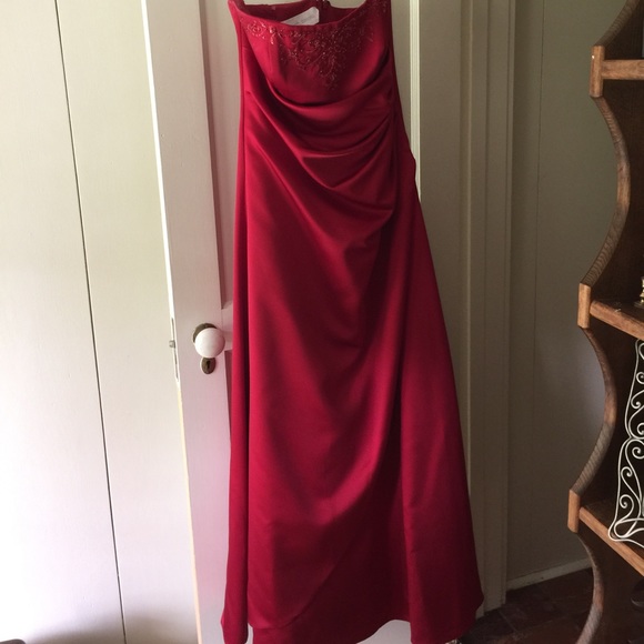 David's Bridal prom dress - Picture 1 of 2