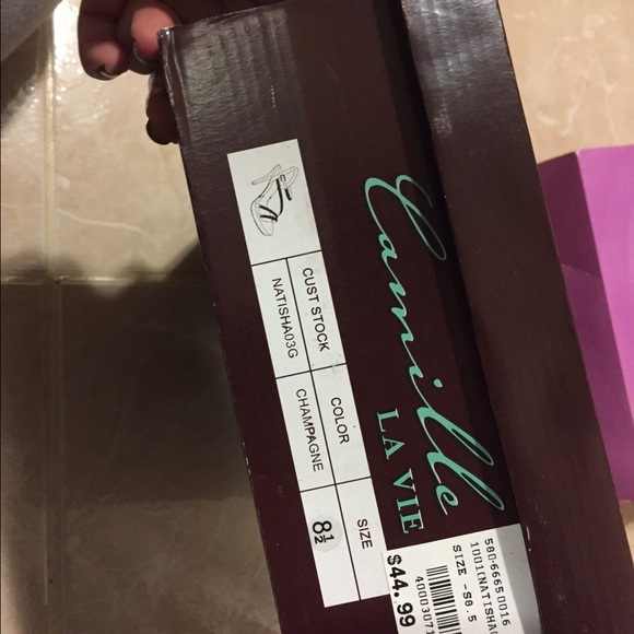 Heels - Picture 2 of 2