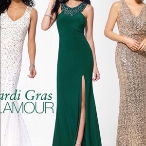 Beautiful and in perfect condition prom dress!