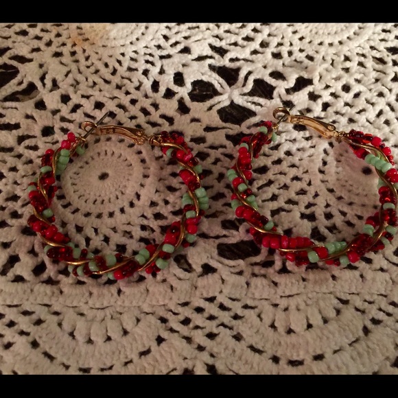LIFESTYLE STUDIOS GOLD INTERTWINED BEAD EARRINGS - Picture 2 of 2