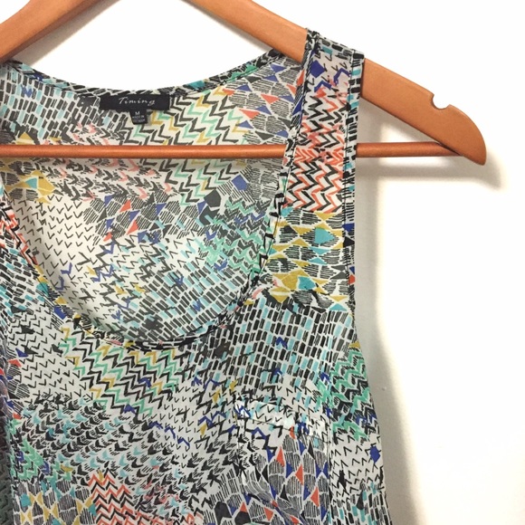 Semi-Sheer Graphic HIgh Low Tank