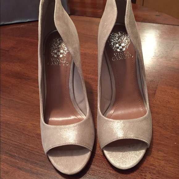 Vince Camuto Karolynn