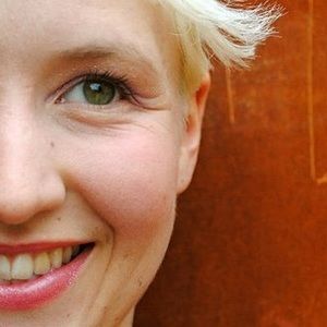 Meet your Posher, Edie