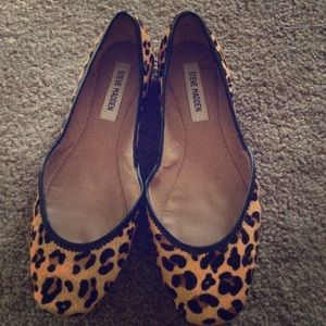 Gently worn Steve Madden flats