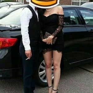 Black dress modeling