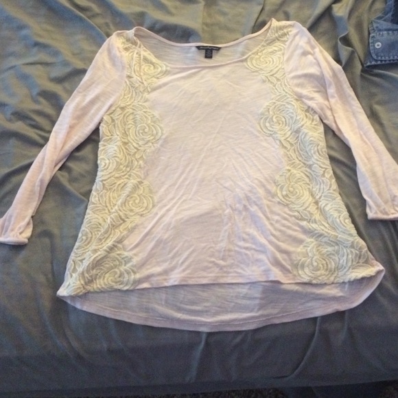 American Eagle 3/4 sleeve with lace on sides
