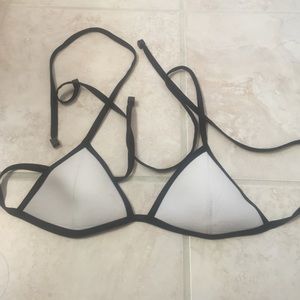 XS white Triangl top