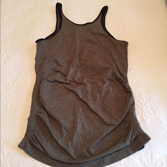 Lululemon high neck tank