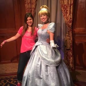 Meet your Posher, Kelly