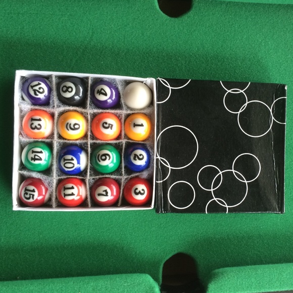 Mini Pool Table - Picture 3 of 4