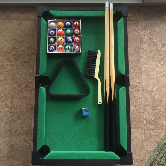 Mini Pool Table - Picture 4 of 4