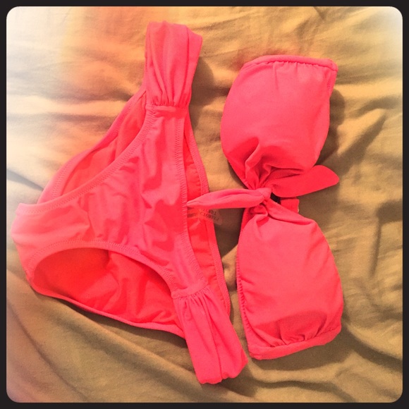 VICTORIAS SECRET Coral 2 piece