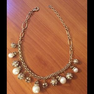 Beautiful statement NECKLACE