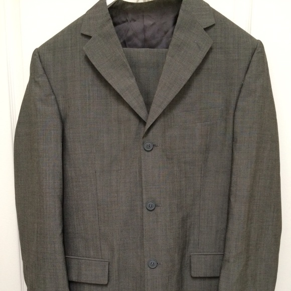 Rimeris Studio Men's Suit.