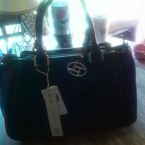 Brand new La Terre bag