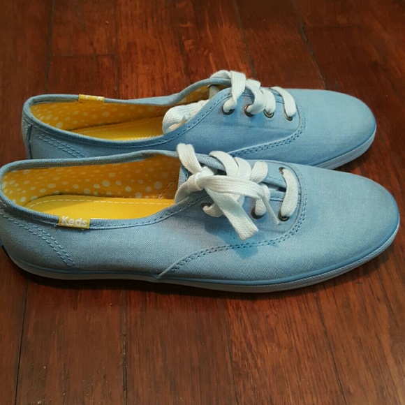 Size 6 Womens Keds "Champion Chamb Blue"