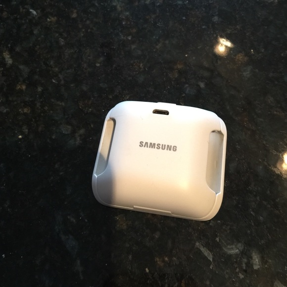 Samsung watch charger