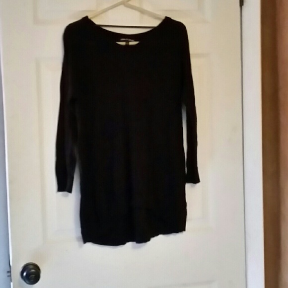 Black long v neck sweater