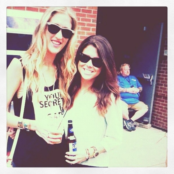 Meet your Posher, Kara - Picture 2 of 4