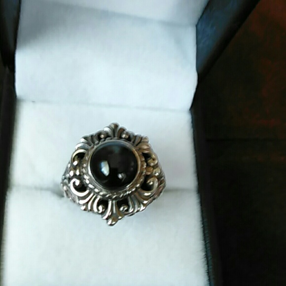 Vintage cat's eye silver ring