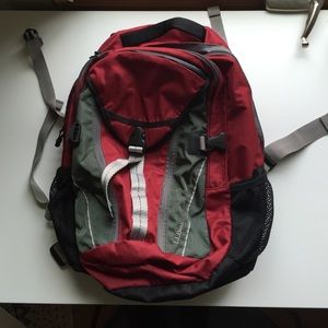 ✨ Reduced ✨ L.L. Bean • Red Backpack