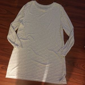 Old Navy Tunic • Large