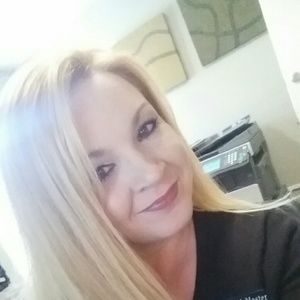 Meet your Posher, Mellonie