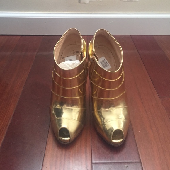 Christian Louboutin Robot Miroire Gold - Size 35