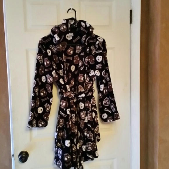 Boys skull bathrobe L 12/14