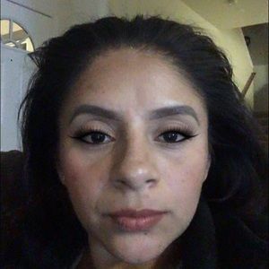 Meet your Posher, Sindi